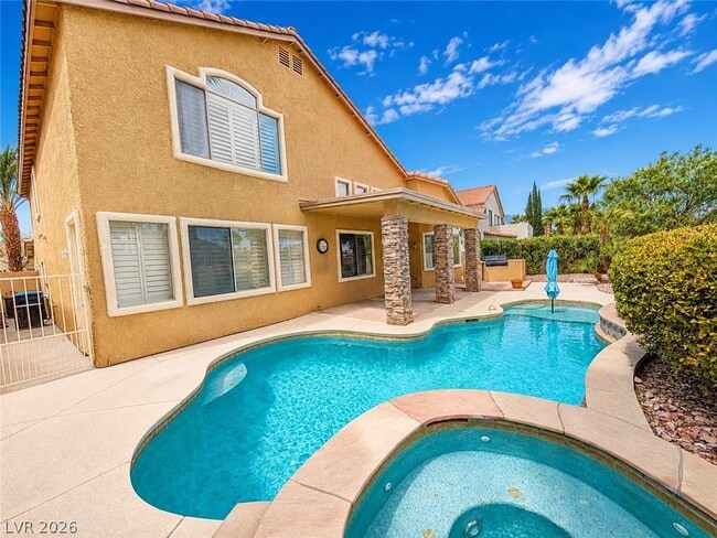 Building Photo - 1108 Ventura Hills St