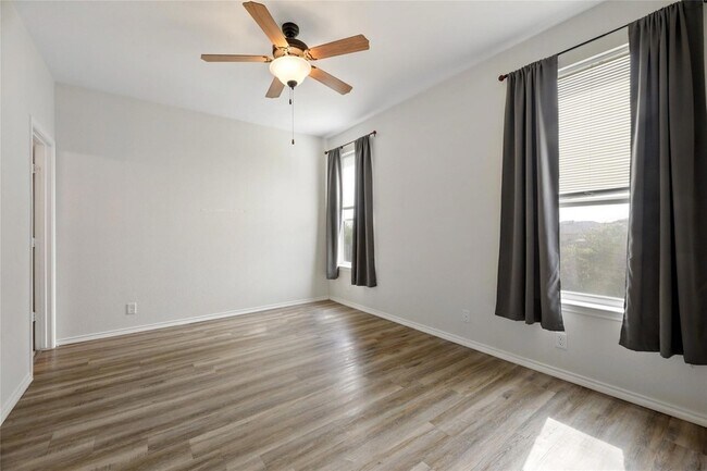 Building Photo - 187 Rummel Dr