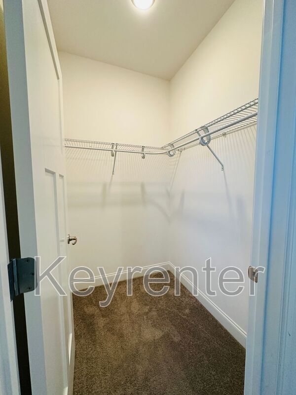 Building Photo - 1128 Belle Pond Ave