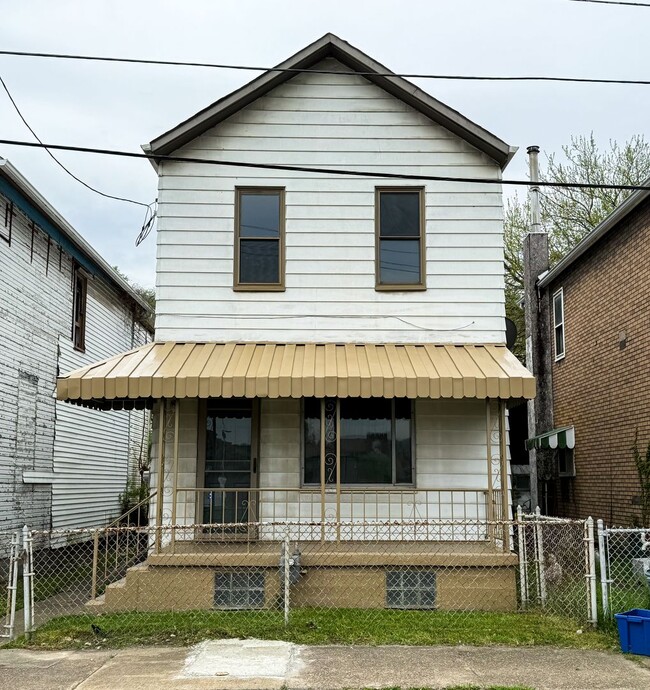Building Photo - 1ST MONTH FREE! 2 Bedroom home in McKees R...