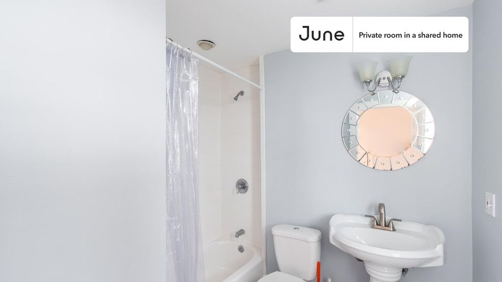 Building Photo - Room in Shared 5 bed/2.5 bath home in Newton Corner