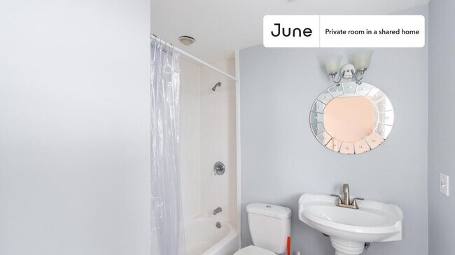 Building Photo - Room in Shared 5 bed/2.5 bath home in Newton Corner