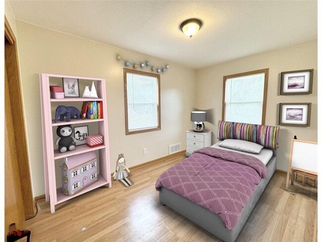 Building Photo - 1132 33rd Ave N