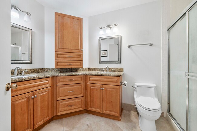 Building Photo - 5153 Floria Dr