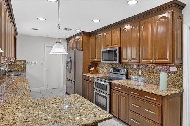 Building Photo - 7690 SW 128th St