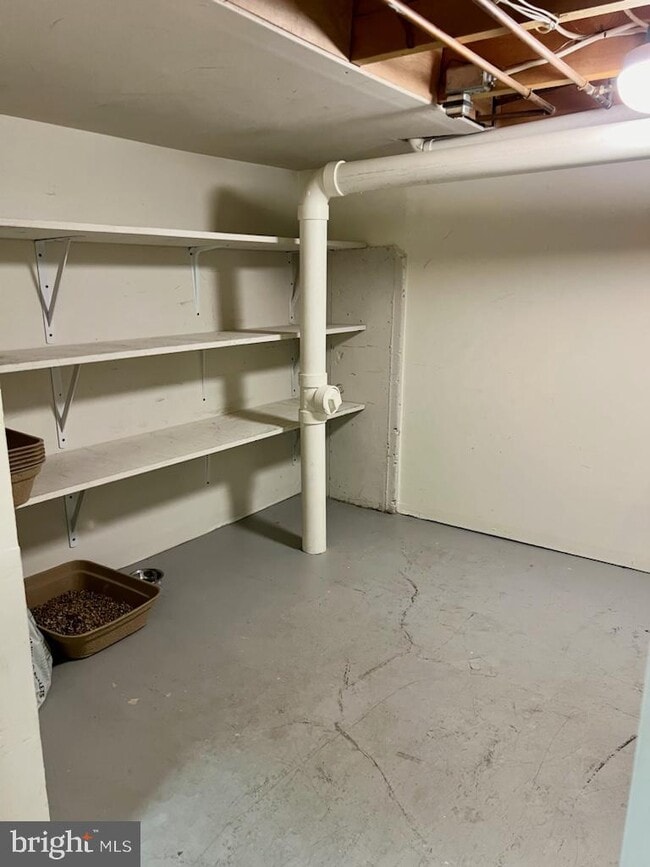 Building Photo - 7826 Mt Woodley Pl