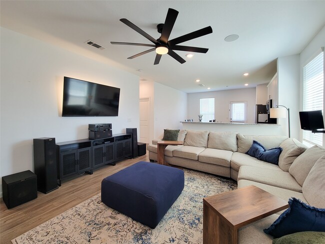 Building Photo - 17986 Plow Beam Dr