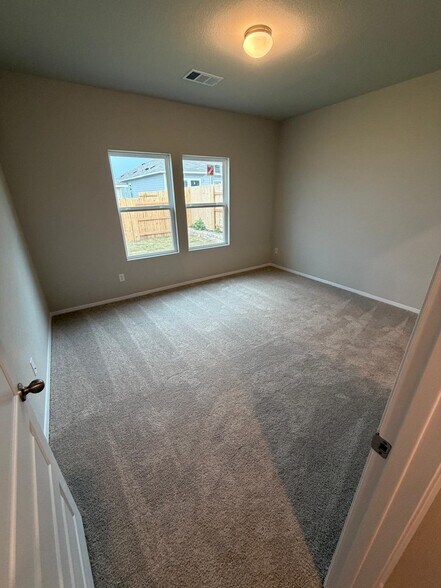 Building Photo - 2615 Derwent Dr