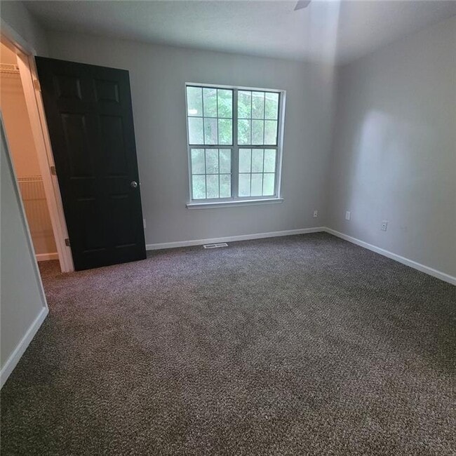 Building Photo - 6458 Bedford Ln