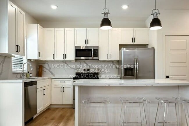 Building Photo - Elevate Everyday Living at Ayden Place Tow...