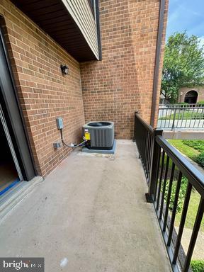 Building Photo - 5050 W Brigantine Ct