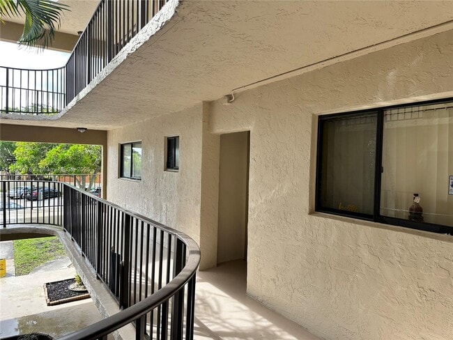 Primary Photo - 8045 SW 107th Ave