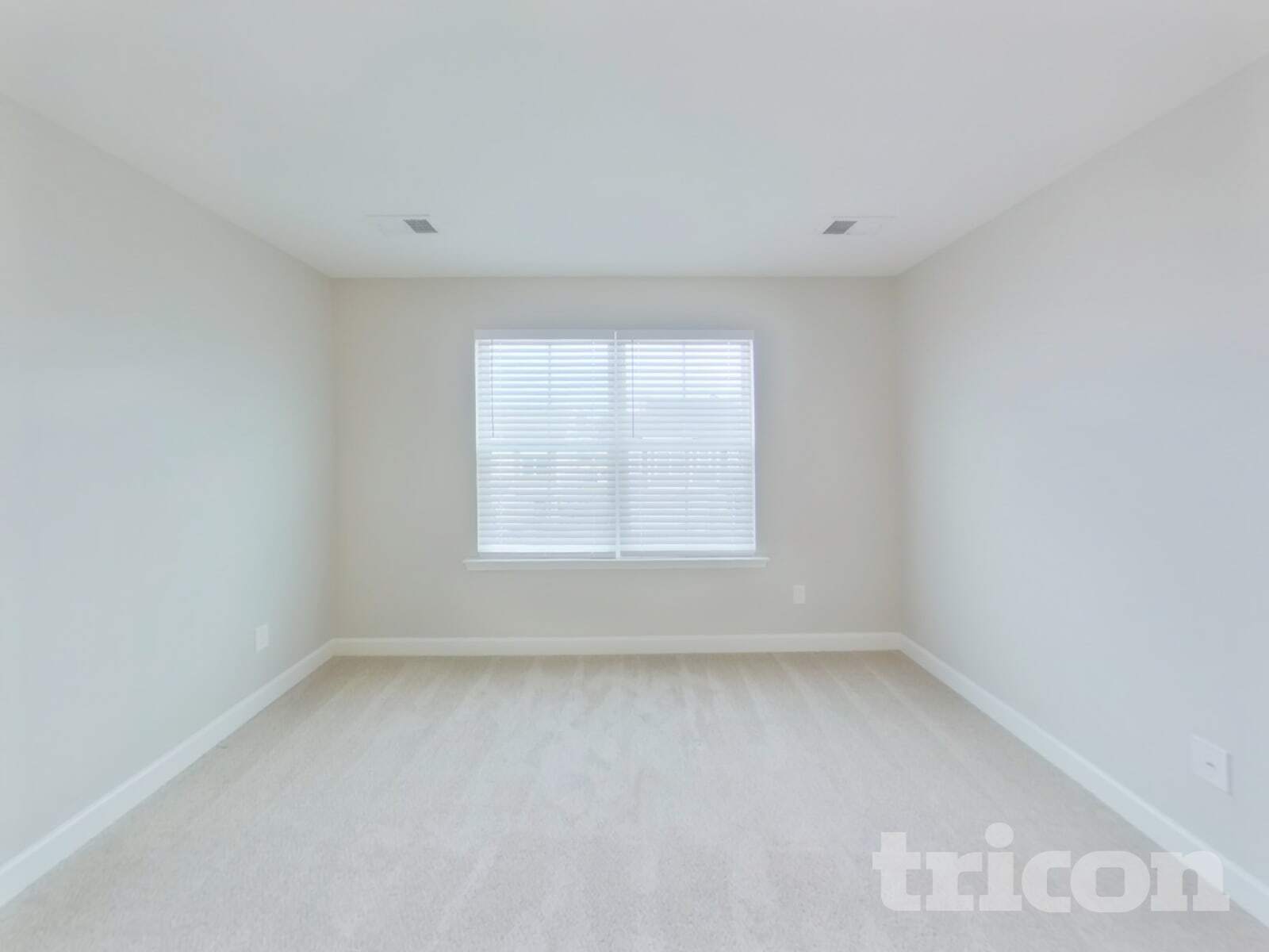 Building Photo - 1138 Bergenfield Ln