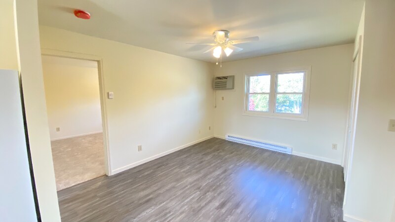 Building Photo - 3724 Carman Rd