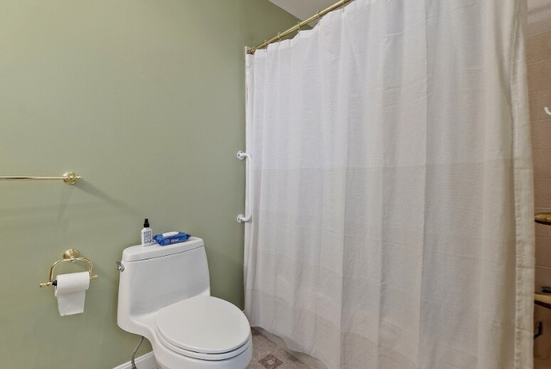 Building Photo - 5 Maple Ridge Dr