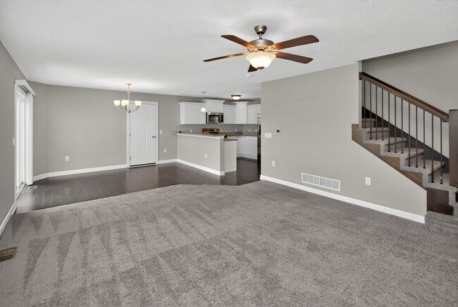 Building Photo - ALTOONA GEM!! 3 Bedroom, 2 Bathroom Home in Altoona!