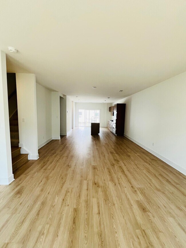 Building Photo - 15321 Sunray Aly