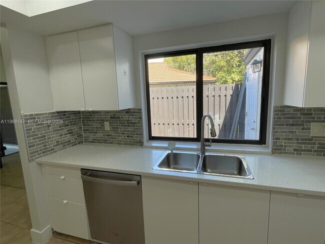 Building Photo - 4830 SW 152nd Pl