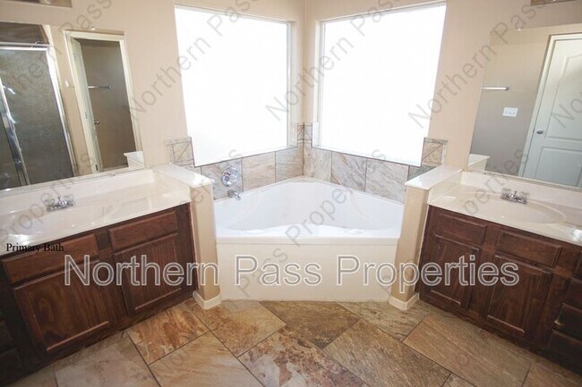 Building Photo - 12945 Hueco Hill Dr
