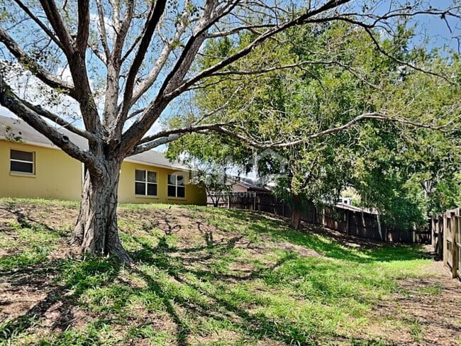 Building Photo - 12301 Woodglen Cir