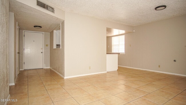 Building Photo - 11608 James Watt Dr