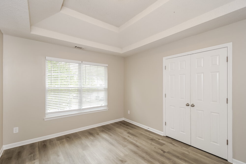 Building Photo - 1037 Summer Cypress Dr