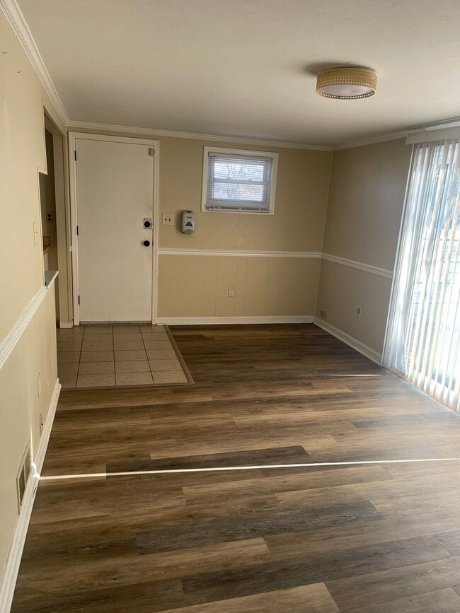 Building Photo - 11 Malvina Ln