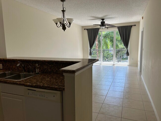 Building Photo - 26 Royal Palm Way