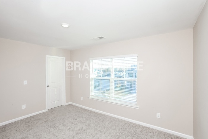 Building Photo - 415 Stonyhurst Dr