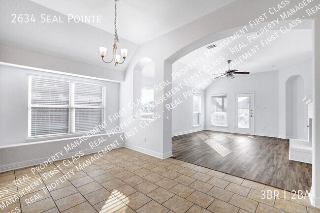 Building Photo - 2634 Seal Pointe