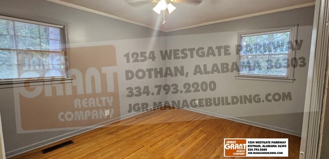 Building Photo - 1616 Randall Rd