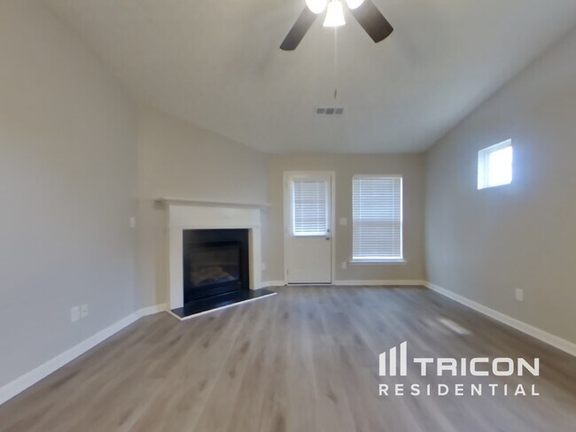 Building Photo - 110 Slate Dr