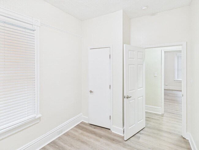 Building Photo - 1917 Boston Ave