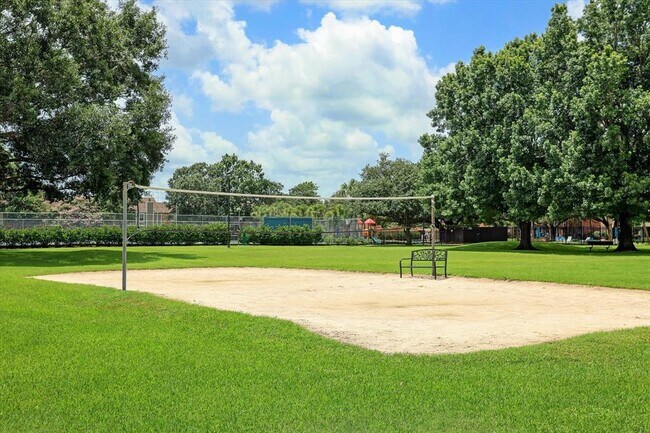 Building Photo - 1107 Country Pl Dr