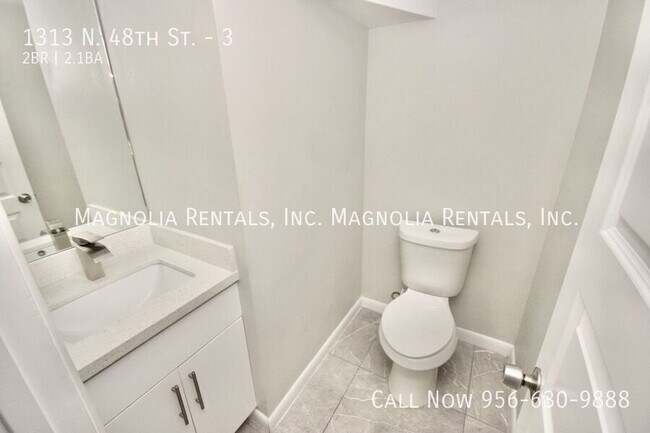 Building Photo - 1313 N 48th St