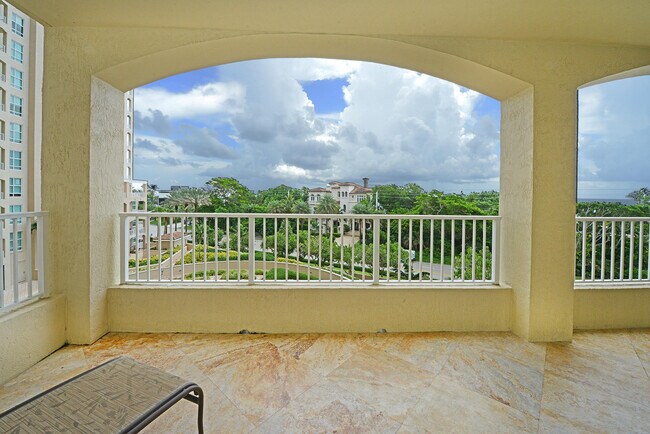 Building Photo - 3740 S Ocean Blvd