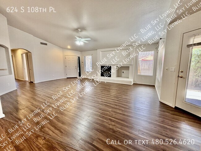 Building Photo - 624 S 108th Pl