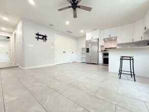 Building Photo - 6713 Goodland Ave