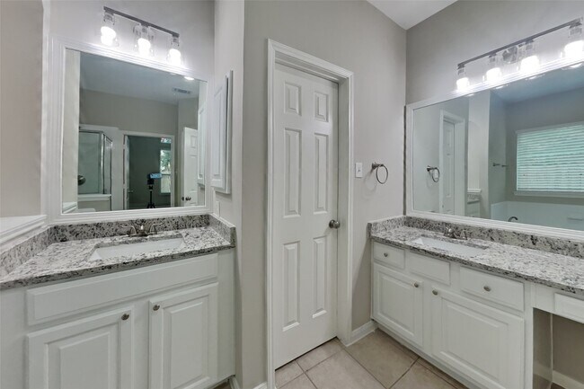 Building Photo - 6506 Rose Willow Ln