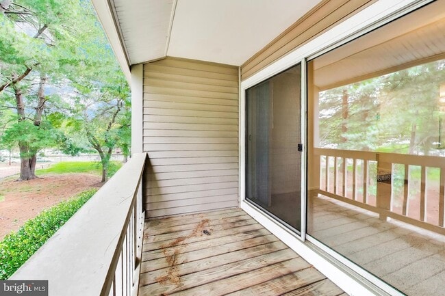 Building Photo - 13117 Wonderland Way