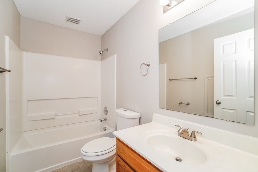 Building Photo - 3106 Amberfield Dr