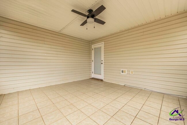 Building Photo - 462 Falkirk Dr