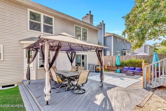 Building Photo - Spacious 4BR Colonial with Garage & Pool