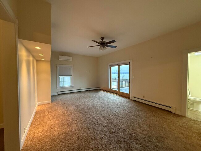 Building Photo - 361 Court St