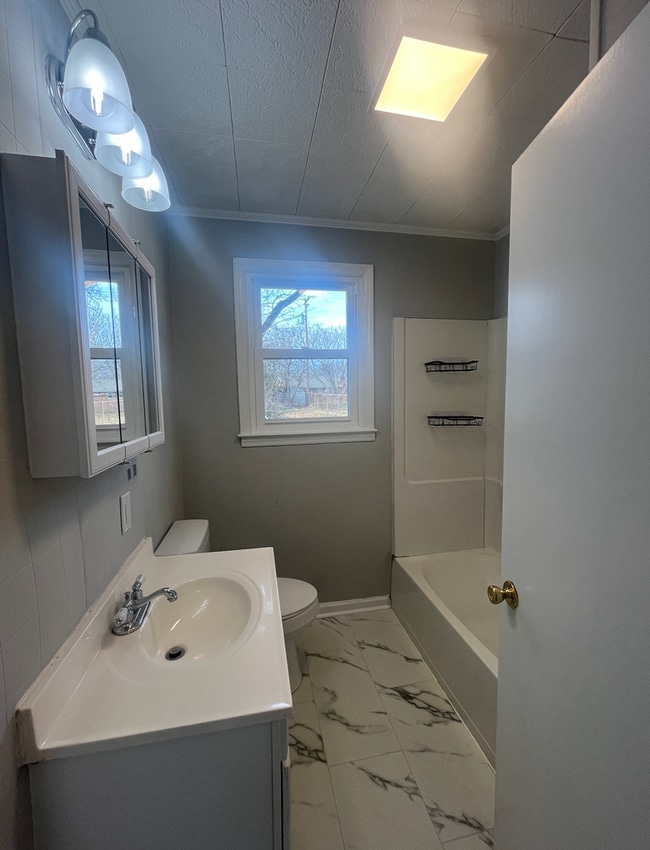 Building Photo - 310 Hammett Bridge Rd