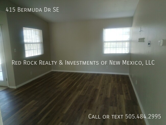 Building Photo - Single Story 3BR on Large Lot!