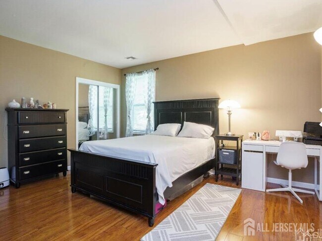 Building Photo - 1387 Finnegans Ln