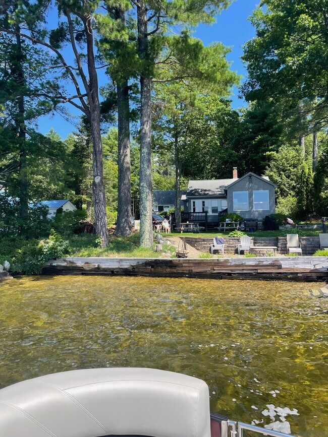 Primary Photo - 15 N Shore Dr
