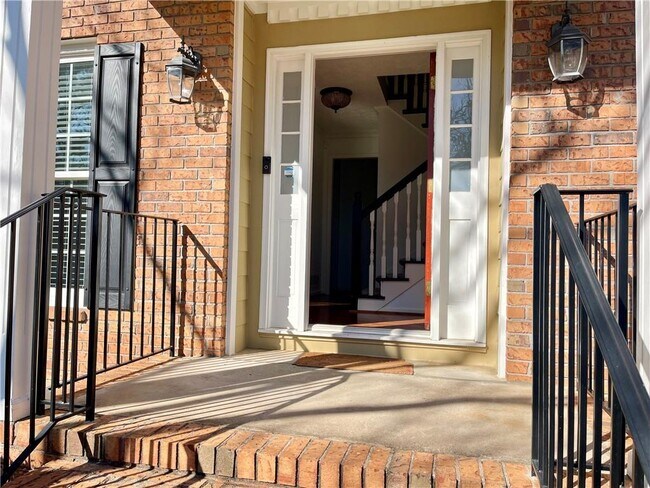 Building Photo - 2395 Brownstone Ct NE