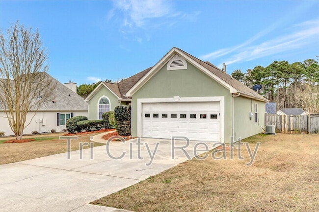 Building Photo - 110 York Ln